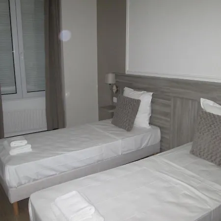 Menil Bon Temps Hotell Paris