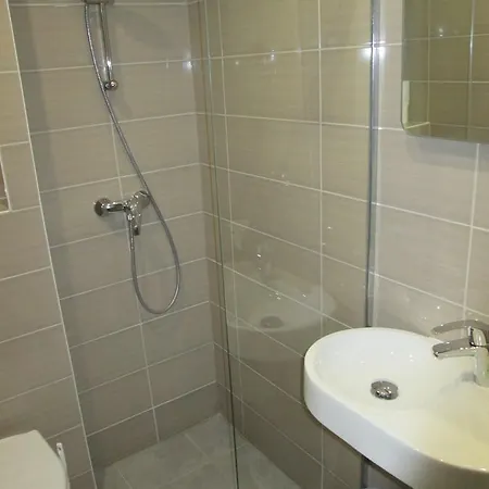Hotell Menil Bon Temps Paris