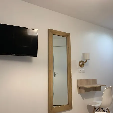 Menil Bon Temps Hotell
