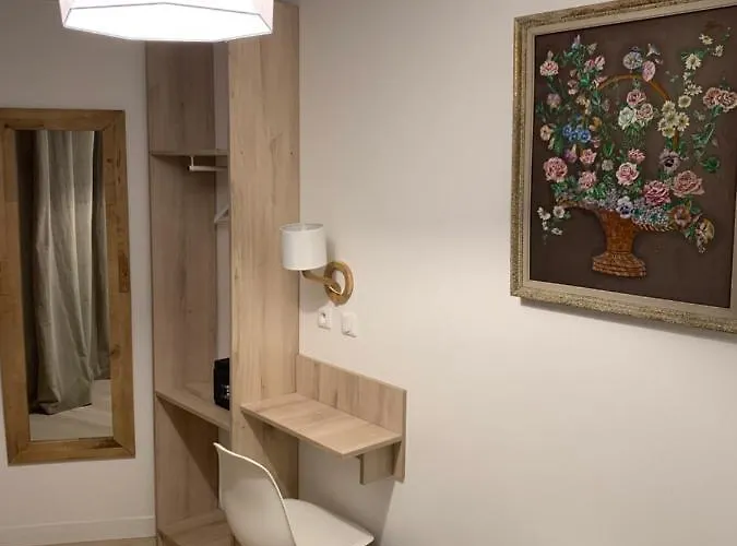 Hotel Ménil Bon Temps Parigi