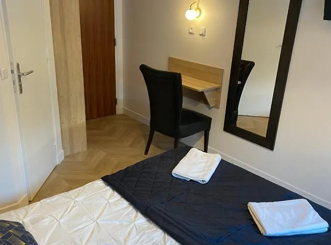 Menil Bon Temps Hotel