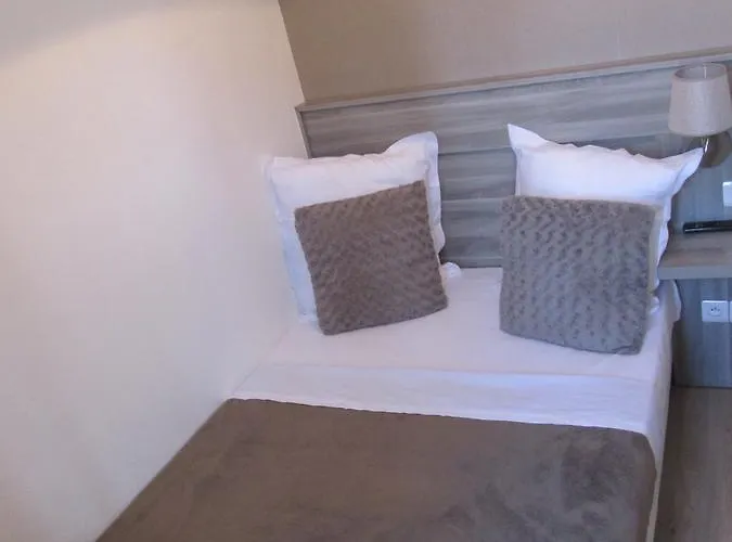 Hotel Ménil Bon Temps 3*