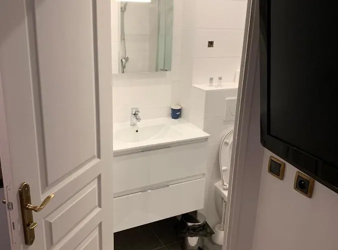 Ménil Bon Temps Hotel 3*