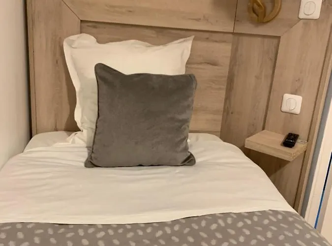 Hotel Ménil Bon Temps París